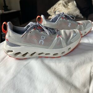 On Cloud Women's Athletic Shoes - Gray and Orange size 7.5